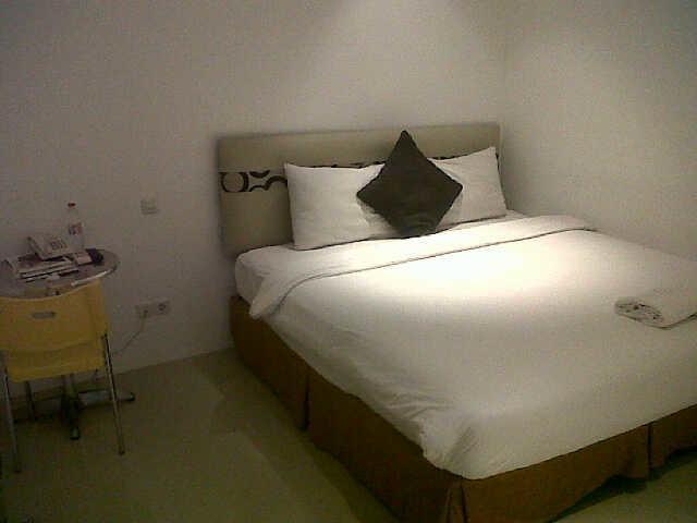 M Hotel Express Sorong Exterior photo